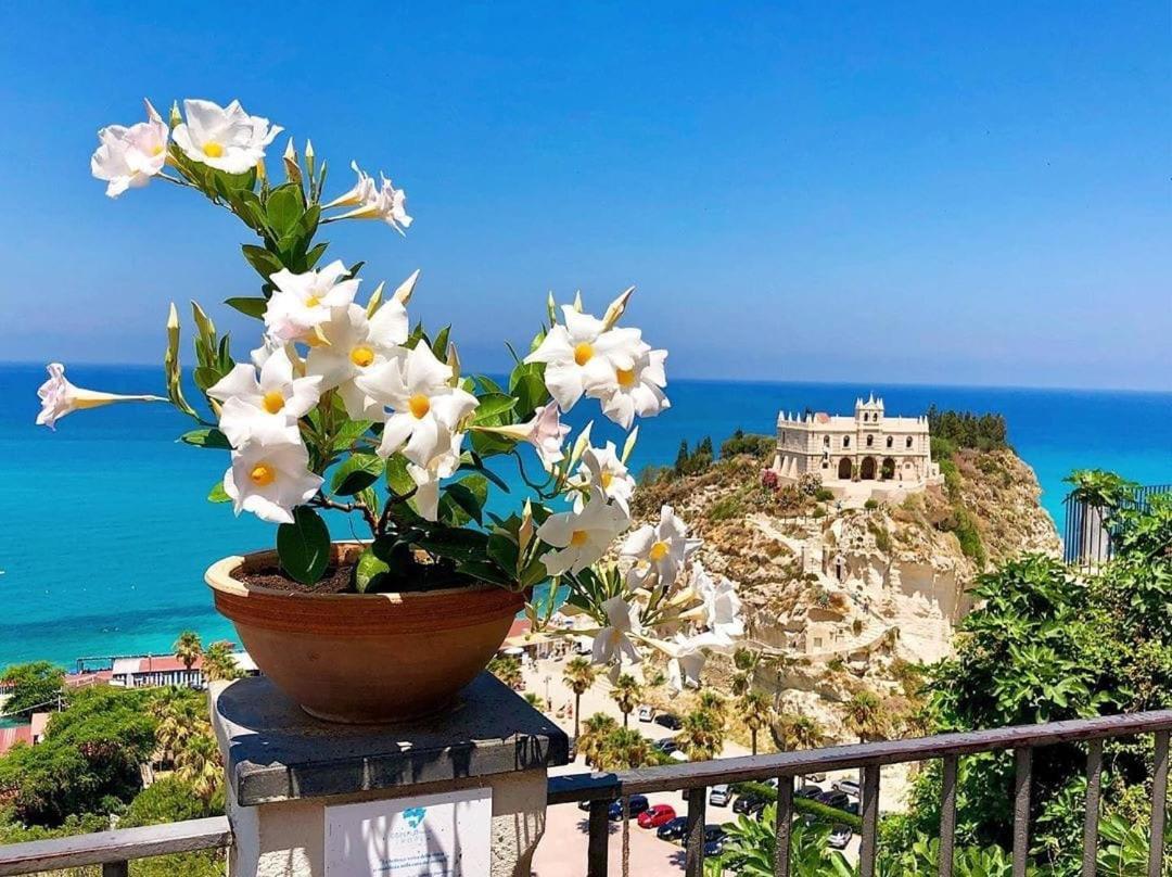 Bloom Tropea Aparthotel Ciaramiti ภายนอก รูปภาพ
